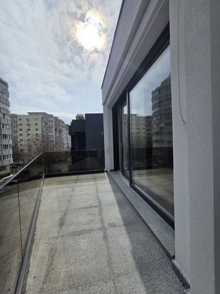 Timpuri Noi, Unirii,